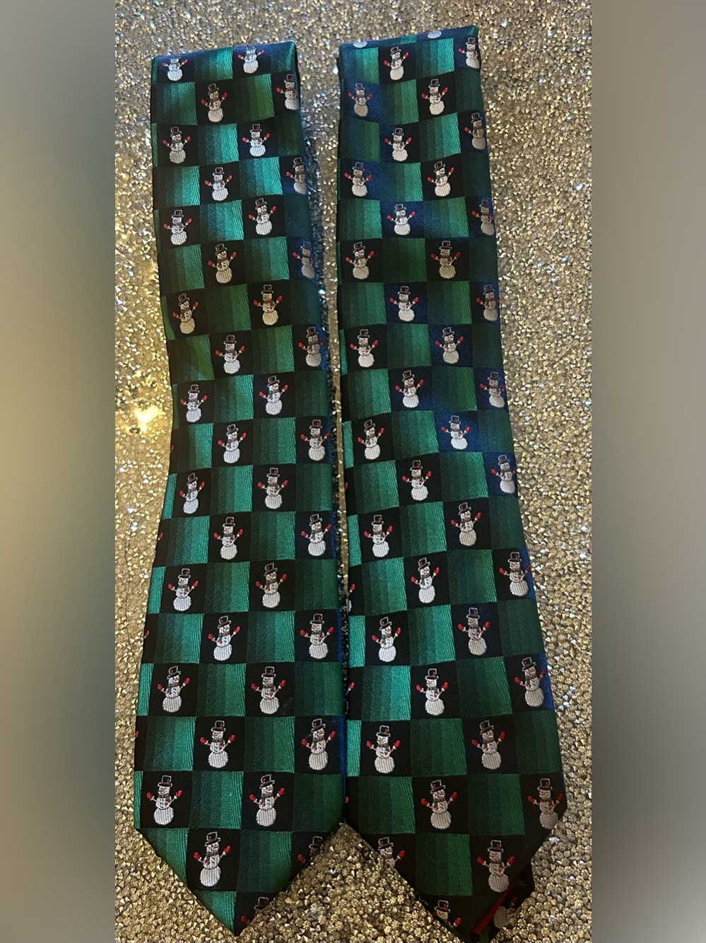 Holiday Traditions Hallmark Snowman Green Plaid Silk Christmas Tie